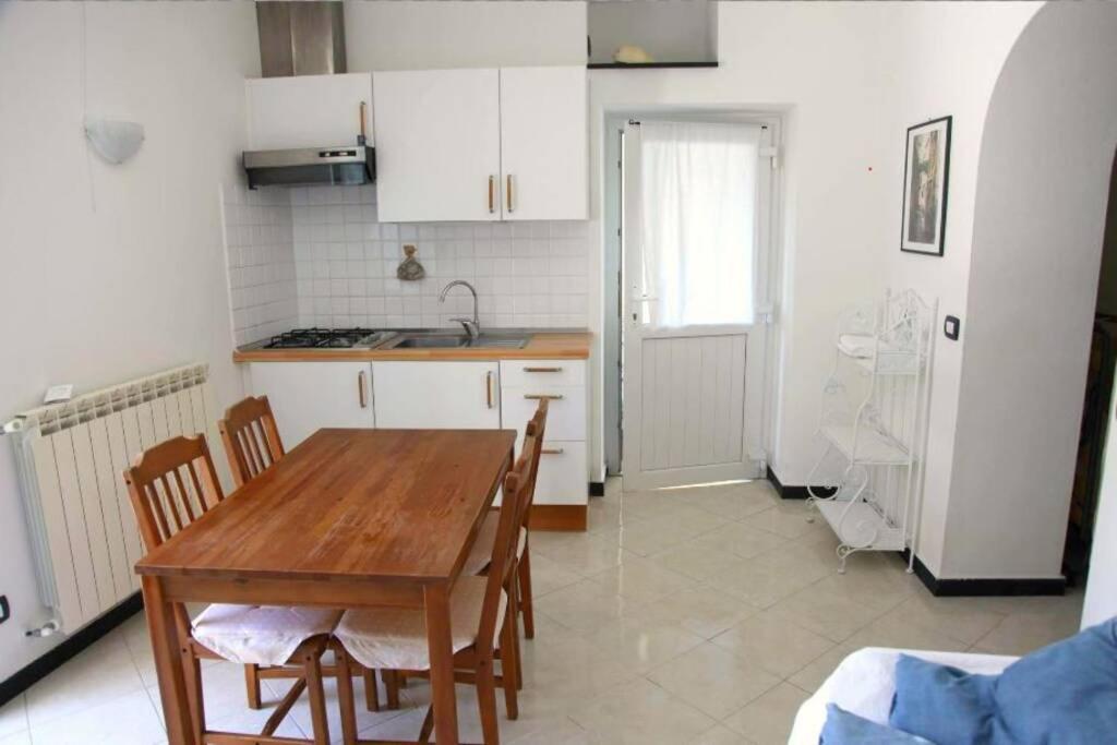 Le Case Della Lizza - Casa Blu Леванто Екстер'єр фото